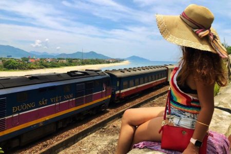 hue to danang train