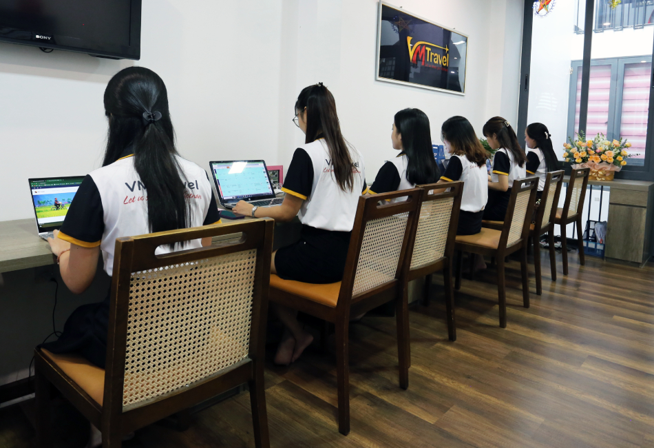 vm travel - team support